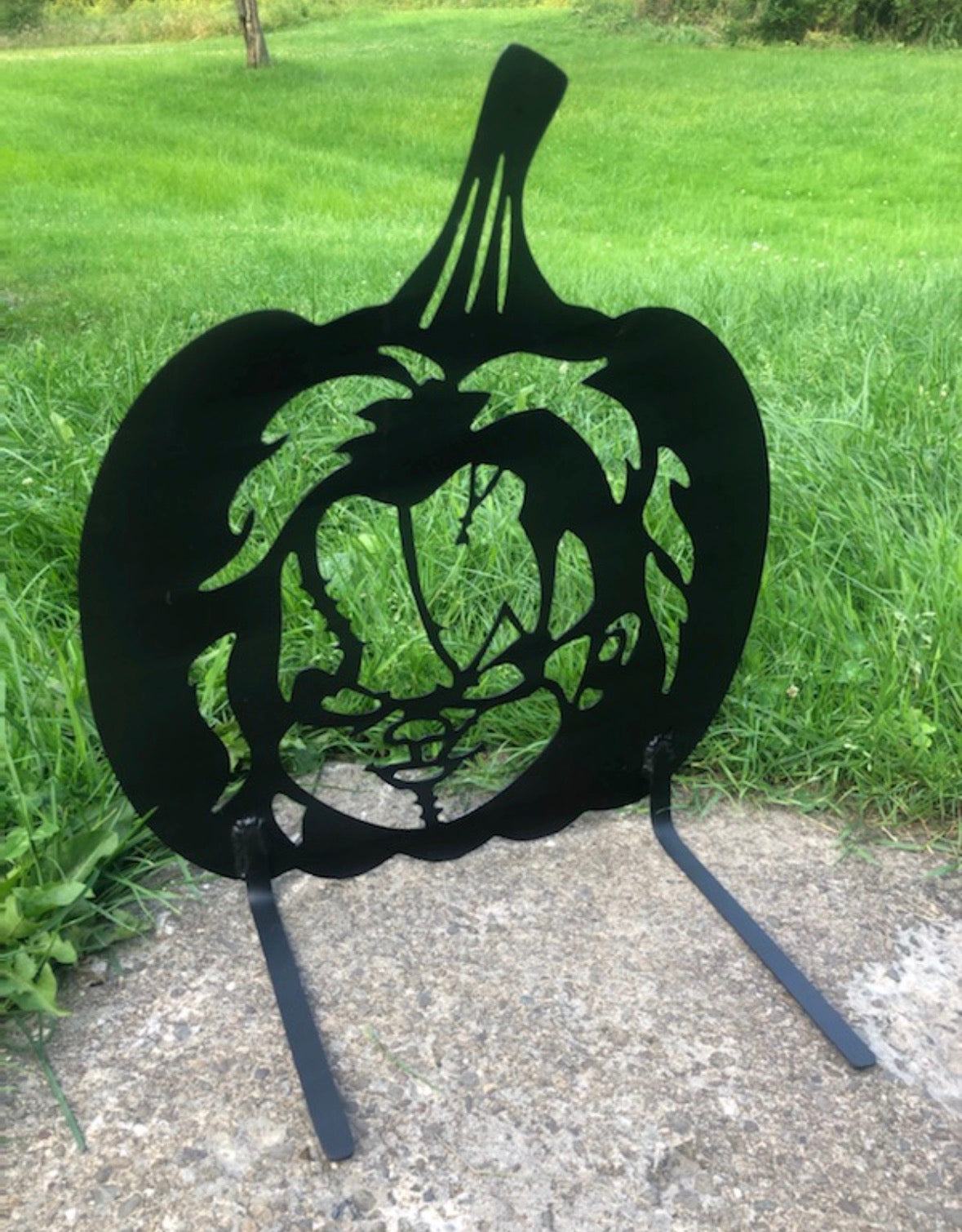 Chucky Metal Pumpkin