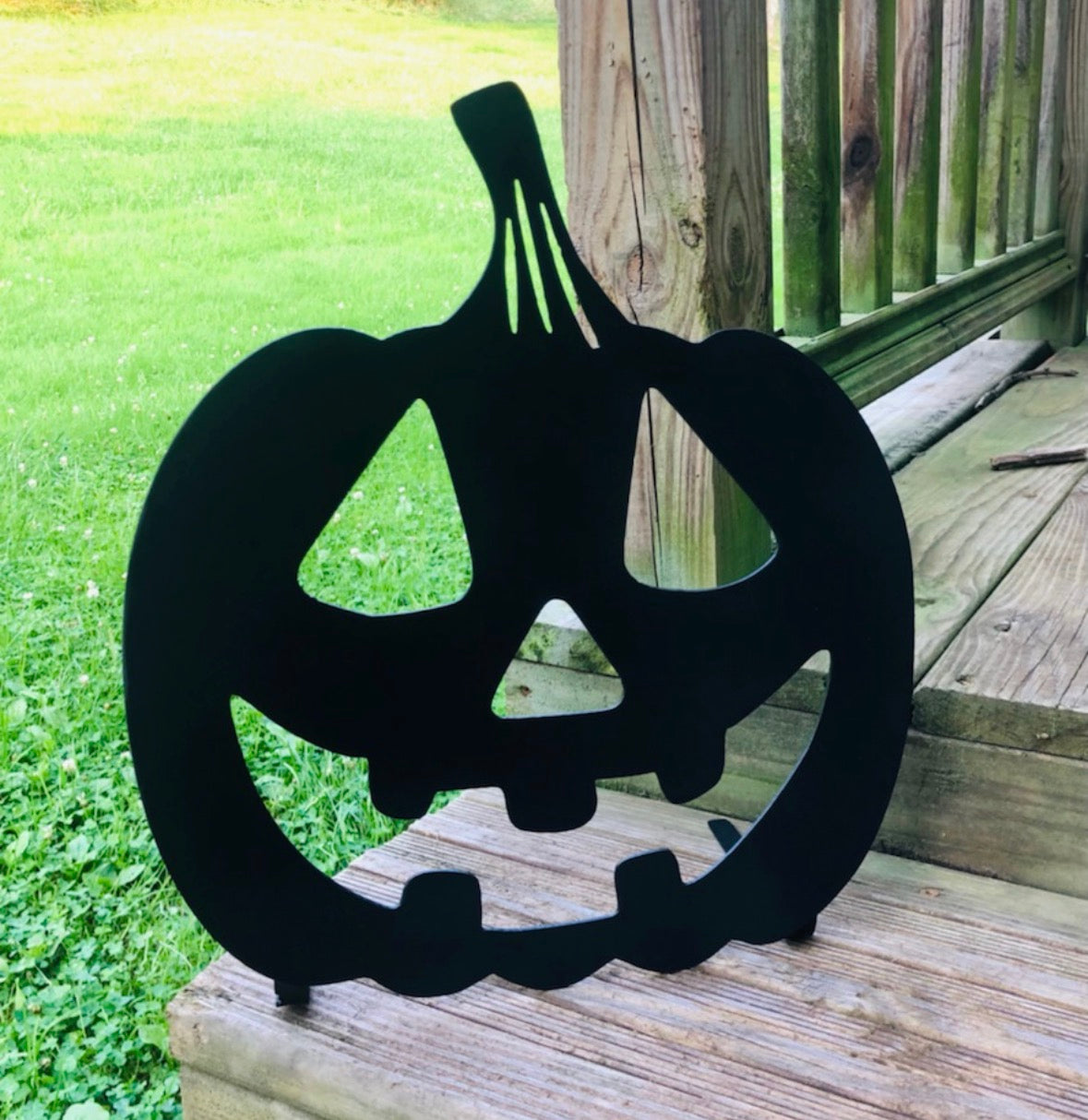 Metal Classic Porch Pumpkin