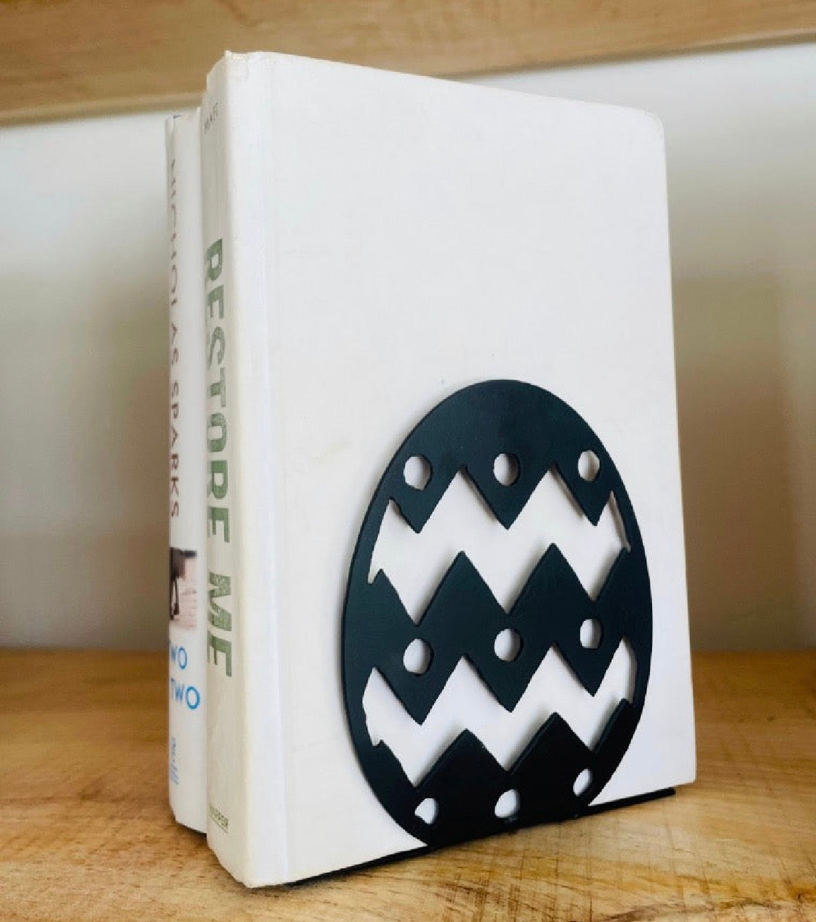 Easter Egg Bookend
