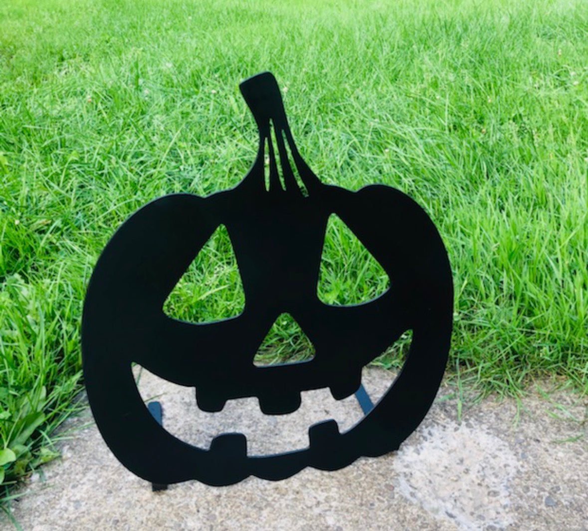 Metal Classic Porch Pumpkin